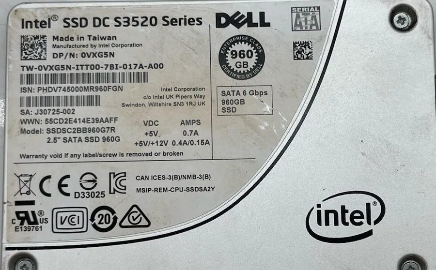 SSD-накопитель DELL OVXG5N Intel DC S3520 960GB 2.5" SATA 6Gb/s MLC SSDSC2BB960G — фото лота 1