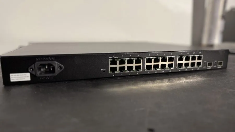 Коммутатор Araknis Networks AN-320-SW-R-24-PoE 24-Port Gigabit PoE Managed Switc