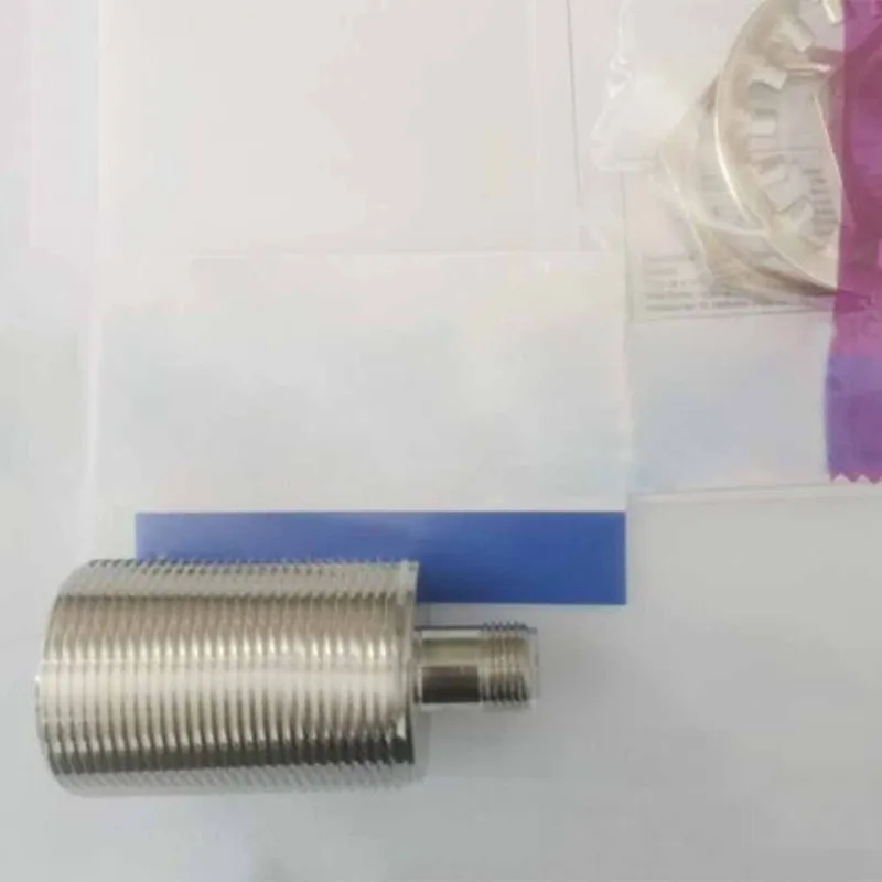 Датчик приближения E2E-X15B3DL30-M1 Proximity Sensor Switch