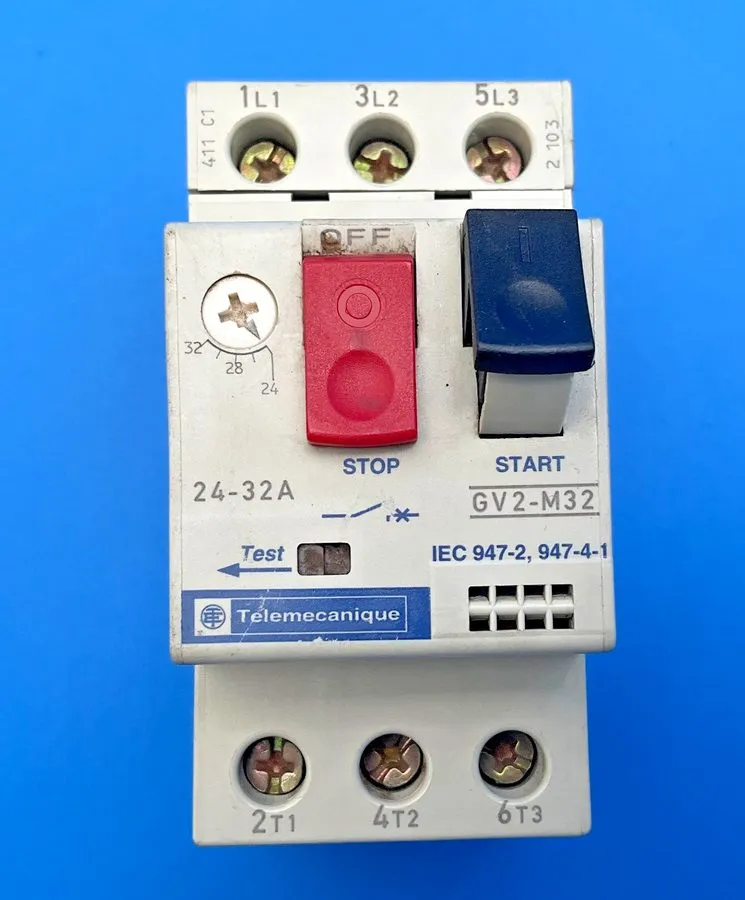 Автоматический выключатель Telemecanique 24-32A Starter Protector Circuit Breake