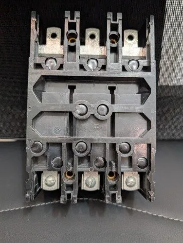 Автоматический выключатель Eaton Cutler Hammer FS340020A 20 Amp 3 Pole 480V FS C — фото лота 3