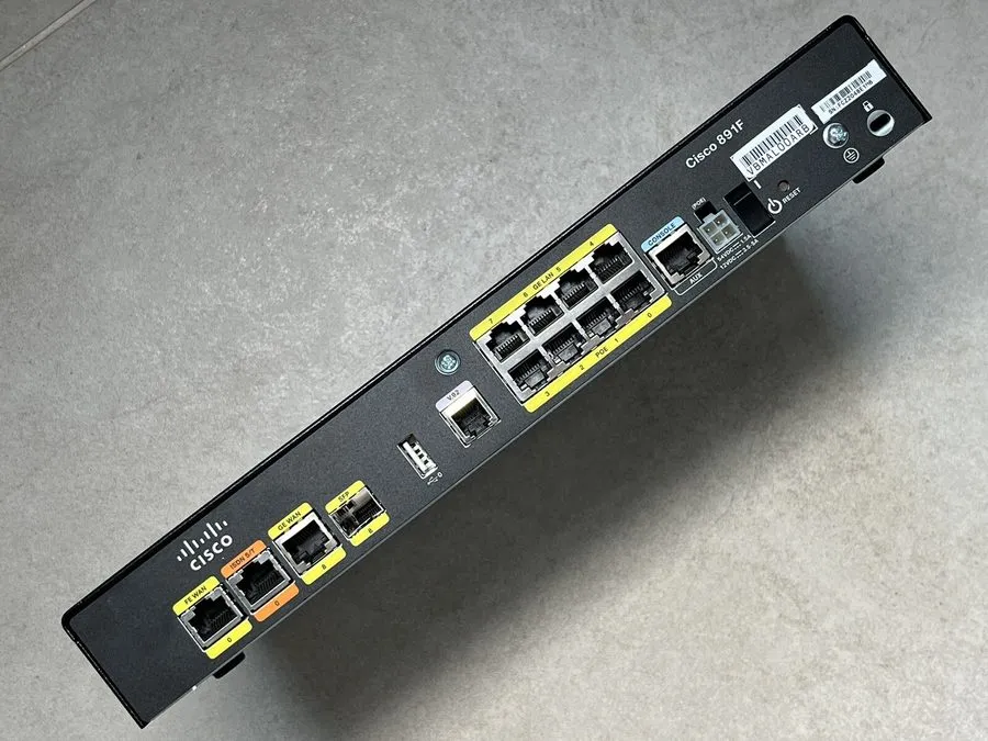 Маршрутизатор Cisco 891F C891FJ-K9 Integrated Services Router 8-Port Switch Blac