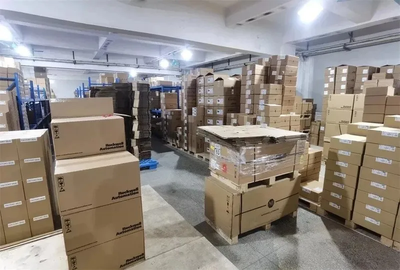 Панель оператора ALLEN BRADLEY 2711P-B10C4D8 SER A PANELVIEW PLUS 6 OPERATOR PAN