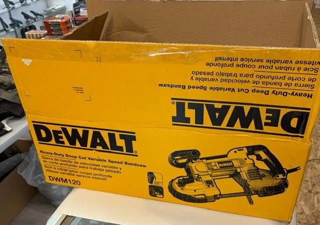 Оборудование ЧПУ DEWALT DEEP CUT BAND SAW, DWM120. SERVICED