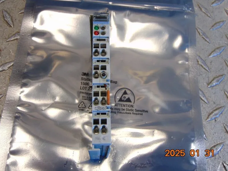 Модуль ввода-вывода WAGO 750-557 Analog Output Module