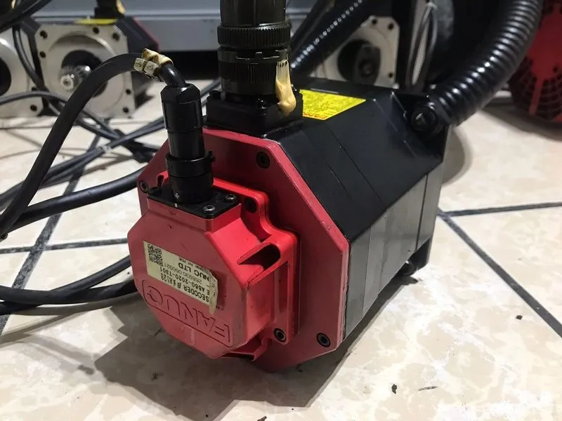 Серводвигатель Fanuc A06B-0075-B003 AC Servo Motor — фото лота 2