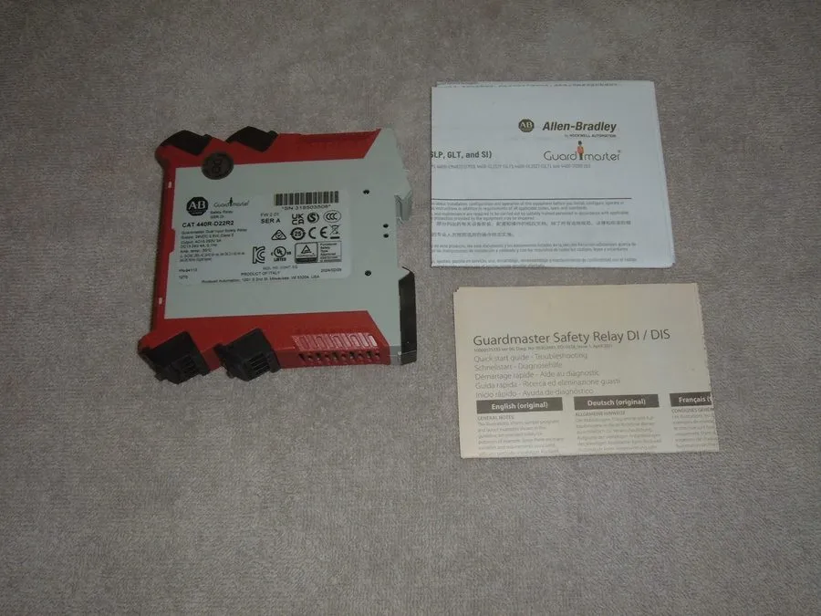 Реле безопасности Allen Bradley 440R-D22R2 Safety Relay GuardMaster GSR DI 24VDC
