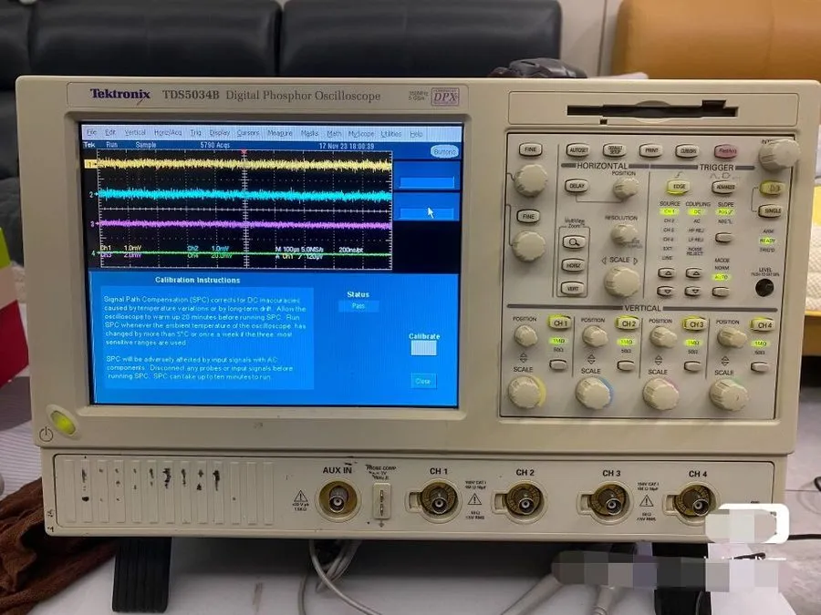 Осциллограф Tektronix TDS5034B Oscilloscope Digital 4ch 350MHz Bandwidth 5GS/s