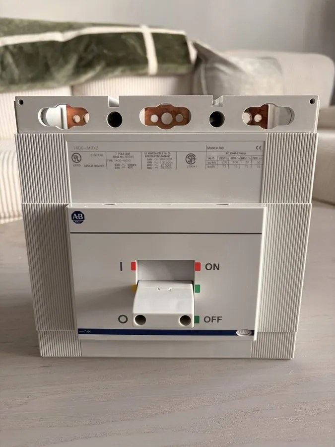 Автоматический выключатель Allen-Bradley 140G-M0X3 Molded Case Circuit Breaker 8 — фото лота 2
