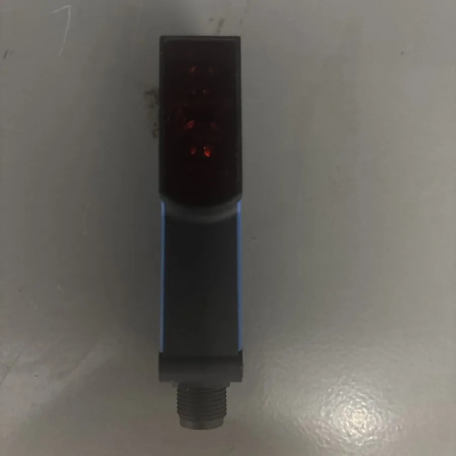 Датчик приближения SICK WT18-2P430 PHOTOELECTRIC PROXIMITY SENSOR 1012897 — фото лота 2