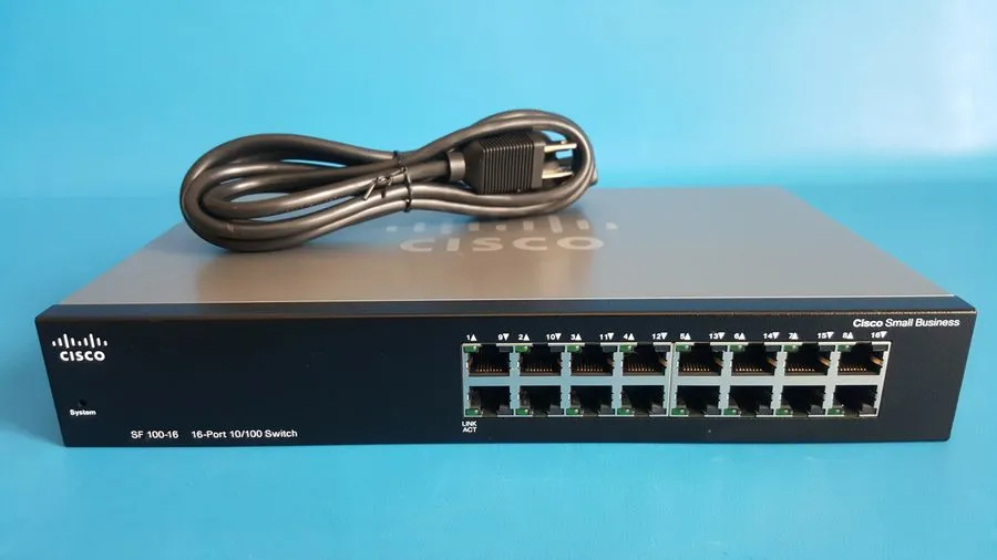 Коммутатор Cisco SF100-16 V02 16-Port RJ-45 10/100 Unmanaged FE Switch