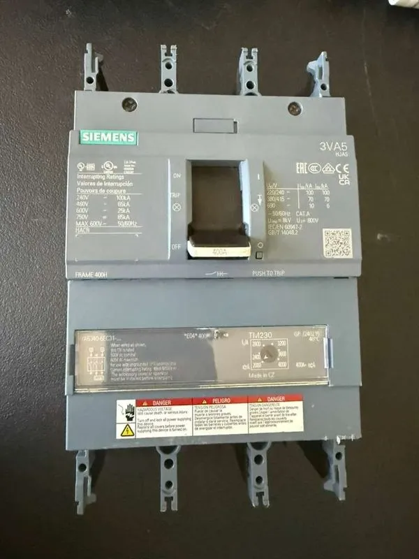 Автоматический выключатель Siemens 3VA5220-6EC31-0AA0 200A 3-Pole Molded Case Ci
