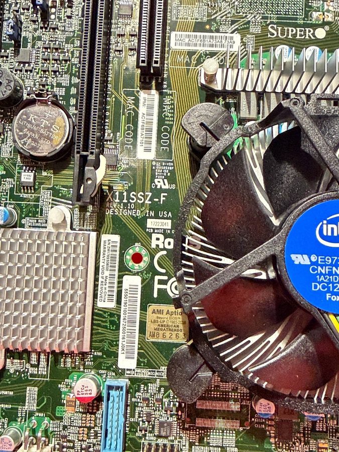 Материнская плата Supermicro X11SSZ-F LGA 1151 Micro-ATX Server Motherboard DDR4