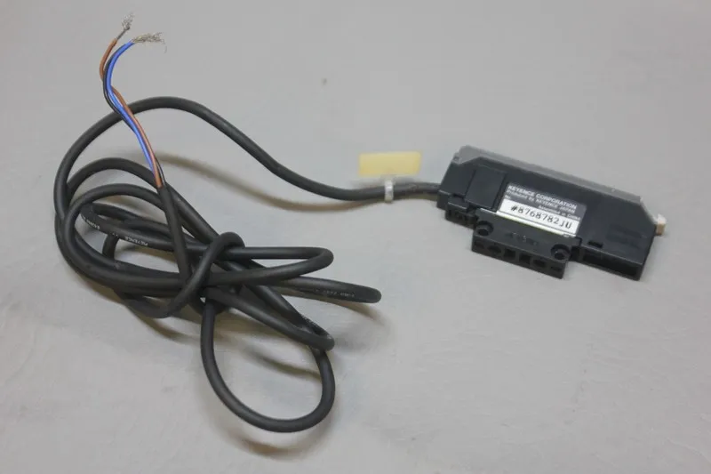 Датчик KEYENCE FS-V21R PHOTOELECTRIC SENSOR