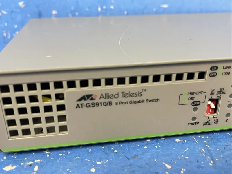 Коммутатор ALLIED TELESIS 8 PORT GIGABIT SWITCH Model: AT-GS910/8 [ 100-240VAC,