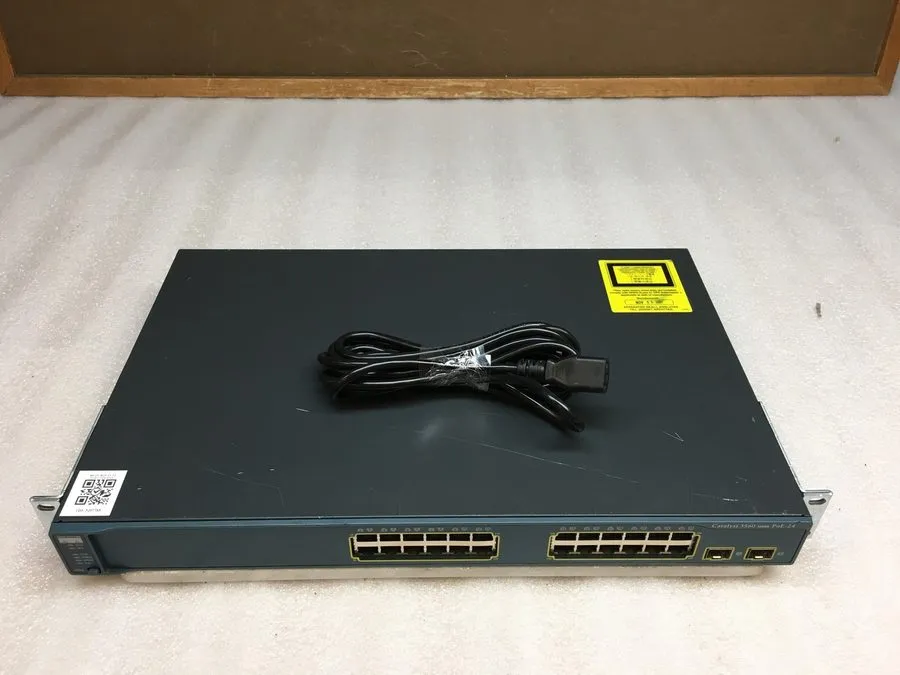 Коммутатор Cisco Catalyst WS-C3560-24PS-S 24-Port 10/100 POE Fast Ethernet Switc