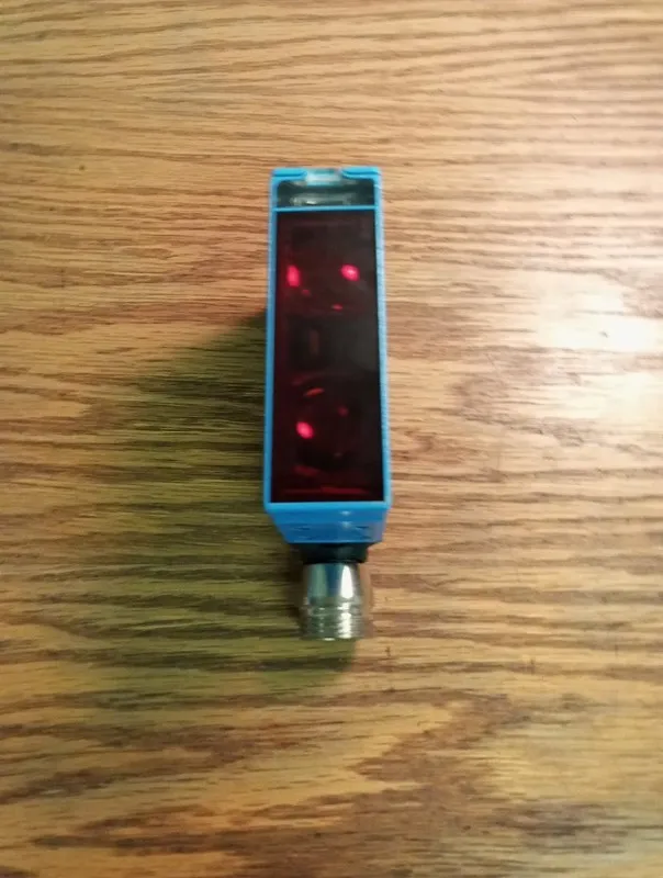 Датчик приближения SICK WT24-2R548 Proximity Sensor Photoelectric 1 018 318