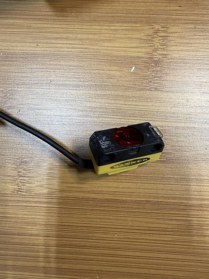 Фотоэлектрический датчик Banner Photoelectric Sensor QS186EBQ5 10-30VDC — фото лота 3