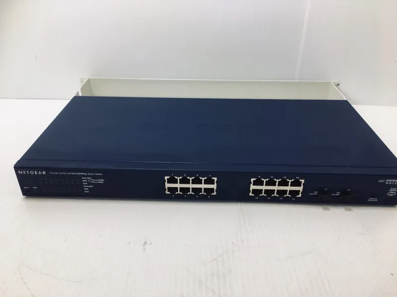 Коммутатор Netgear ProSafe GS716T v2 16-Port Gigabit Smart Ethernet Switch