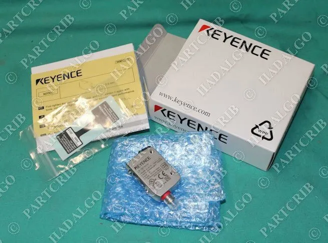 Датчик KEYENCE LR-ZB100CN Laser Sensor.