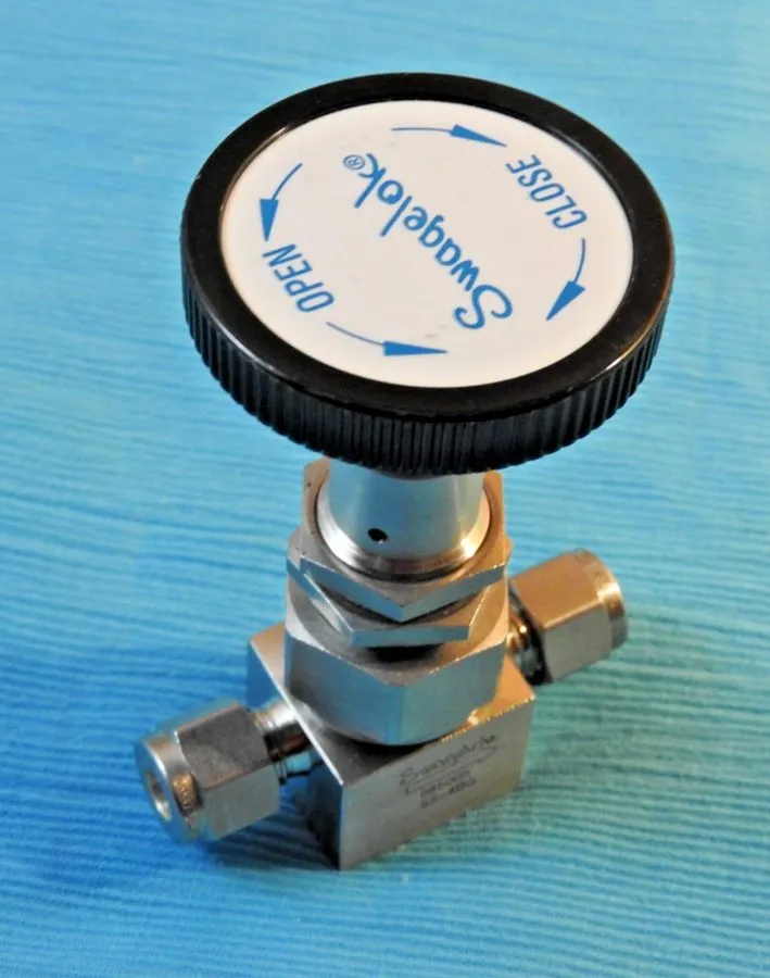 Клапан Swagelok SS-4BG Bellows Sealed Valve, 1/4 inch Swagelok Fittings