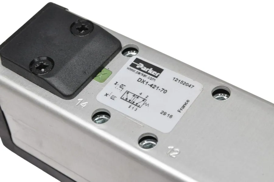 Электромагнитный клапан PARKER DX1-421-70 PNEUMATIC SOLENOID VALVE [2RE4-2]