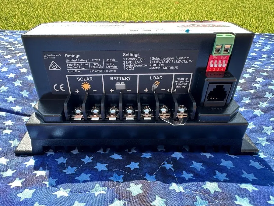 Аккумулятор Morningstar SS-MPPT-15L SunSaver MPPT 15 amp 12/24V Solar Charge Con