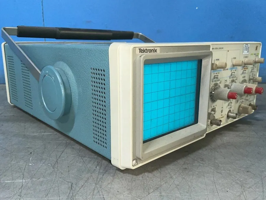 Осциллограф Tektronix 2213 Analog Oscilloscope 60MHz 2 ch