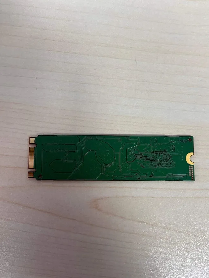 SSD-накопитель 128GB SSD m.2 2280 Solid State Drive SATA Samsung PM871b 90%+