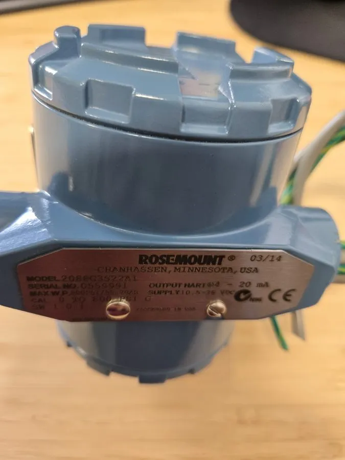 Датчик давления Rosemount 2088G3S22A1 Gauge Pressure Transmitter 0-800psi — фото лота 2