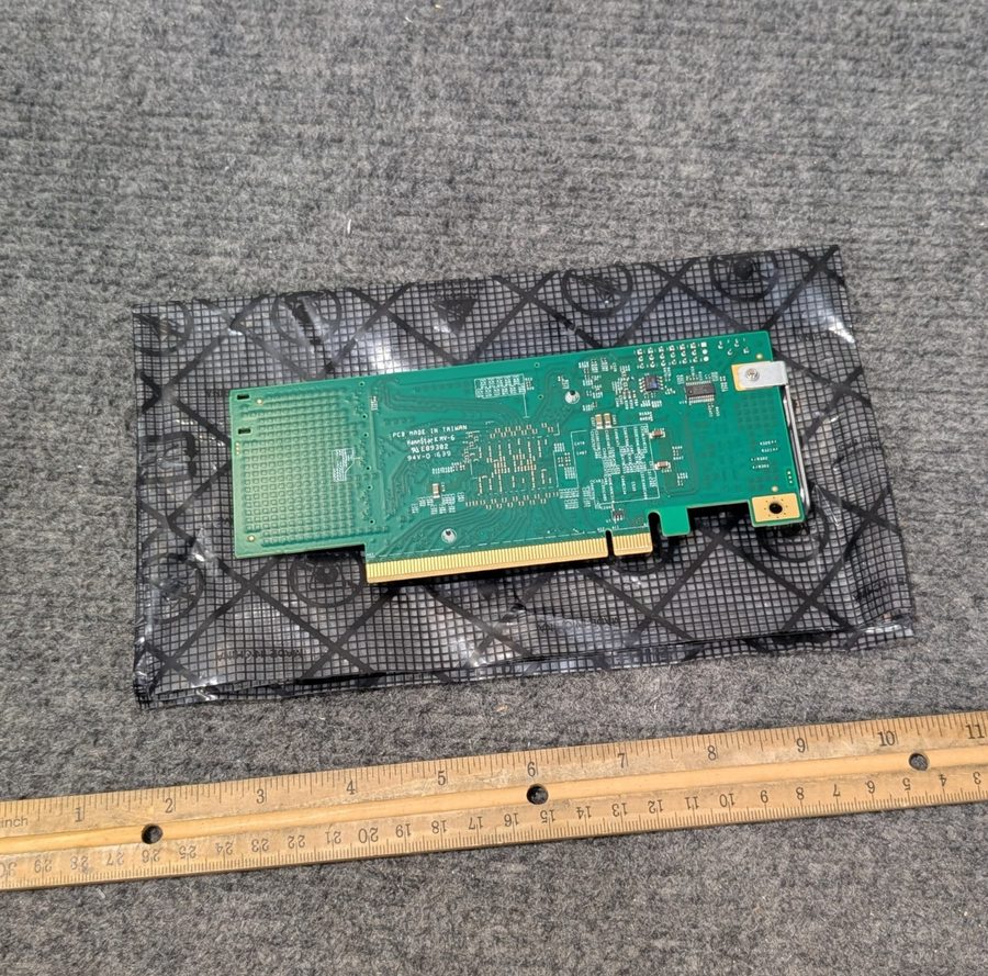 Кабель SuperMicro (AOC-SLG3-4E4T) 4-Port Internal NVMe Host Bus Adapter