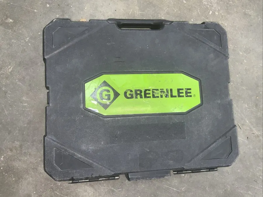 Кабель Greenlee Gator ESG45L Hydraulic Cable Cutter 7.7 Ton 18V Cordless Works