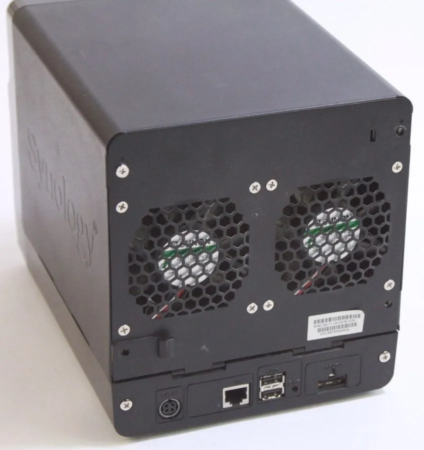 Сетевое хранилище Synology DiskStation DS409 4 Bay NAS (Diskless) — фото лота 1