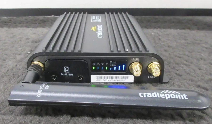 Маршрутизатор Cradlepoint IBR650C-150M-D S5A907A LTE Router No Antennas