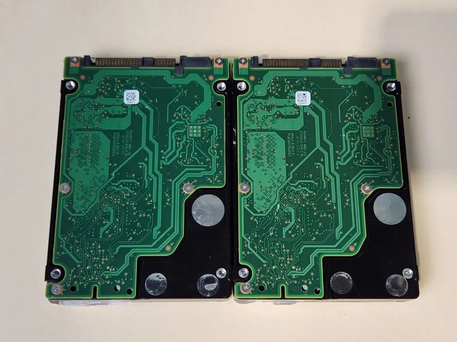 Жёсткий диск HPE EG0900JFCKB 900GB 10K SAS 2.5" HDD 781514-004