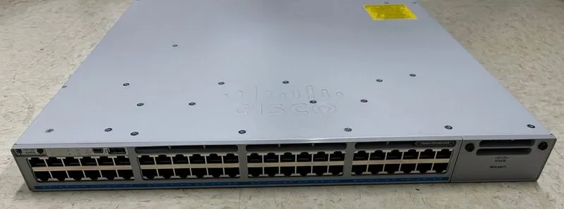 Коммутатор Cisco C9300-48UN-E 48-Port UPOE 5Gbps Catalyst 9300 Switch — фото лота 1