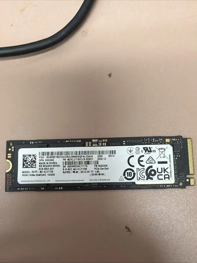 SSD-накопитель Samsung PM9A1 1TB NVMe M.2 PCIe Gen4x4 SSD MZ-VL21T0A High Speed 