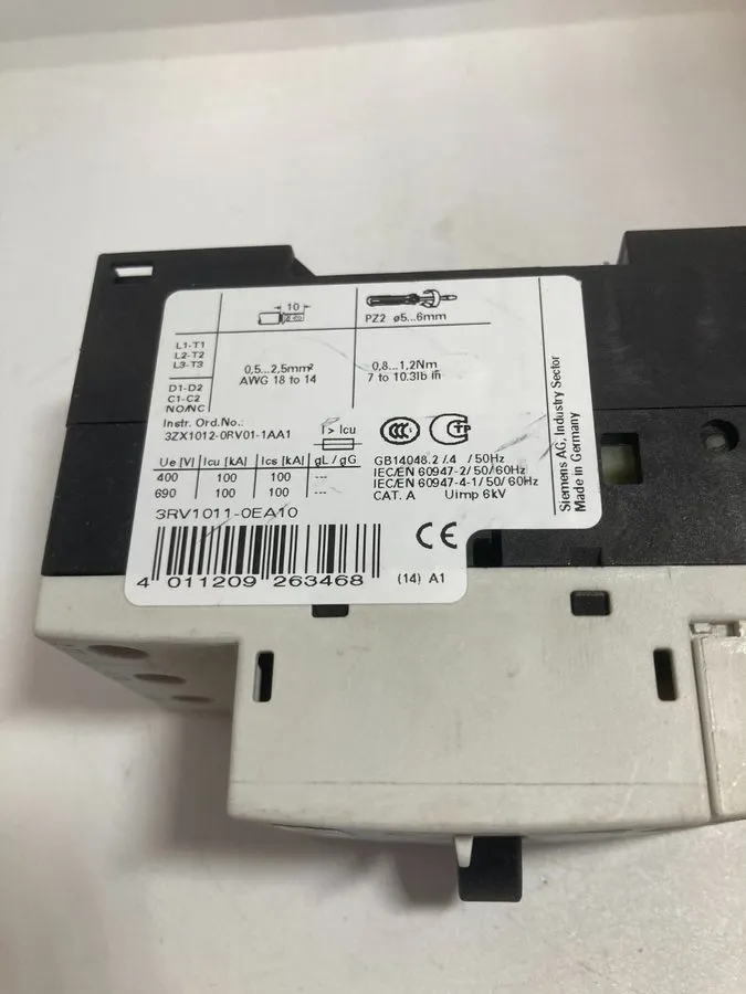 Автоматический выключатель SIEMENS SIRIUS 3RV1011-0EA10 MOTOR PROTECTION CIRCUIT