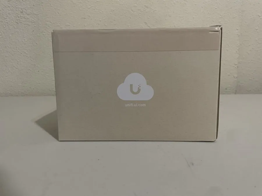 Коммутатор Ubiquiti UniFi USW-Lite-8-PoE 8-Port Gigabit PoE Ethernet Switch