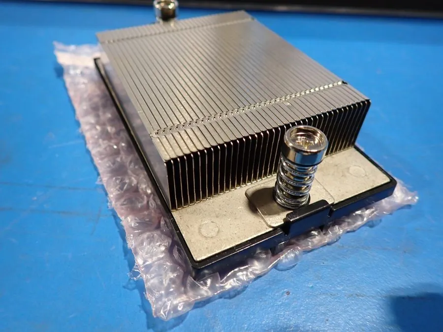 Процессор M112P Dell PowerEdge R620 Processor Heatsink 0M112P ***Pulled