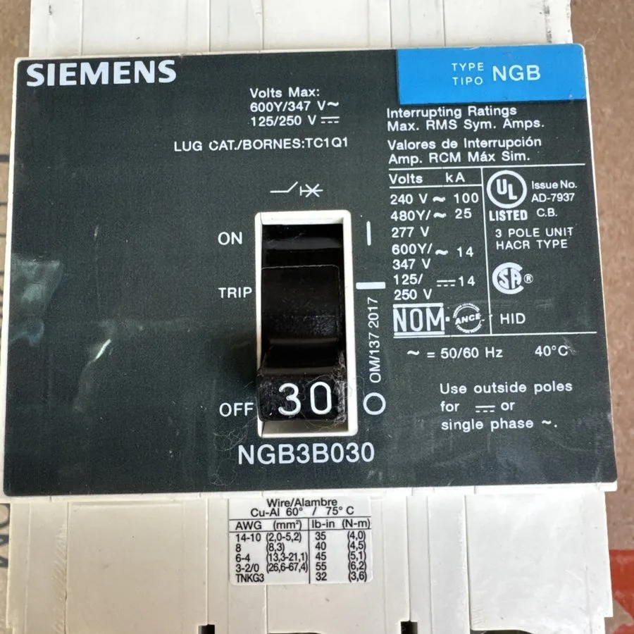 Автоматический выключатель Siemens NGB NGB3B030 3 Pole 30 Amp 480V Circuit Break