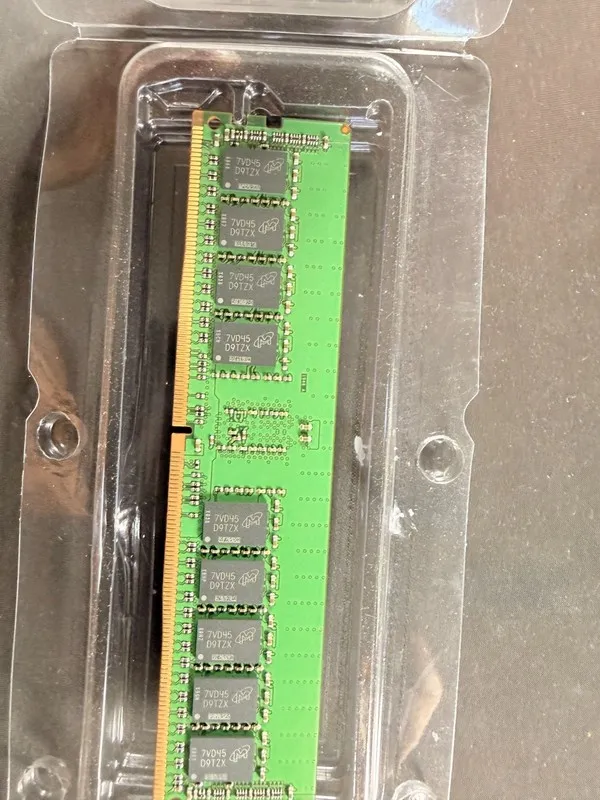 Модуль памяти Micron 16GB DDR4 ECC RDIMM PC4-2666V 1Rx4 MTA18ASF2G72PZ-2G6D1 Ser