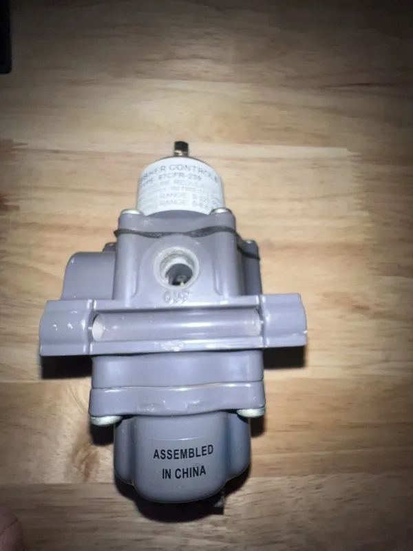 Клапан Fisher FS-67CFR-239 1/4" Pressure Regulator Valve 67CF Series