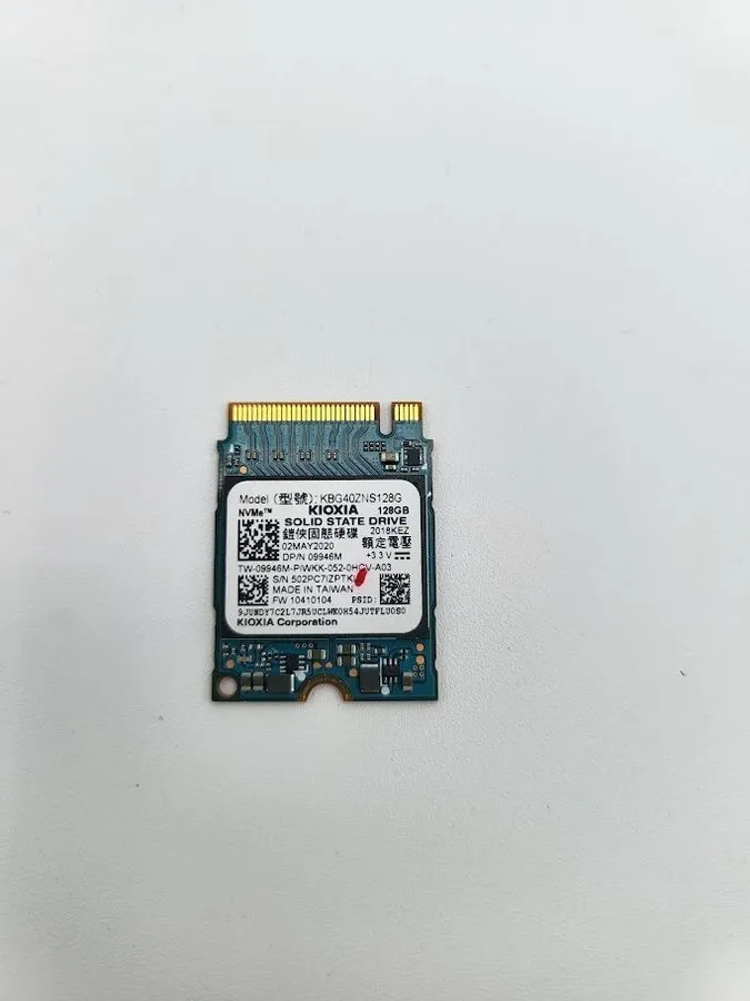 SSD-накопитель KIOXIA Toshiba BG4 128GB M.2 2230 PCIe Gen3 x4 NVMe SSD KBG40ZNS1