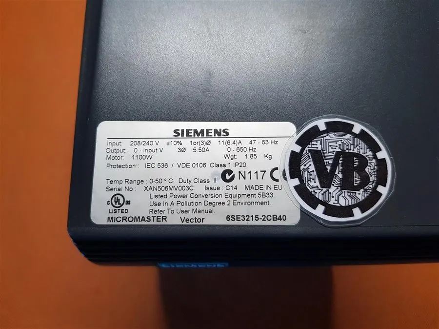 Частотный преобразователь Siemens 6SE3215-2CB40 Micromaster Vector MMV110/2 Vers
