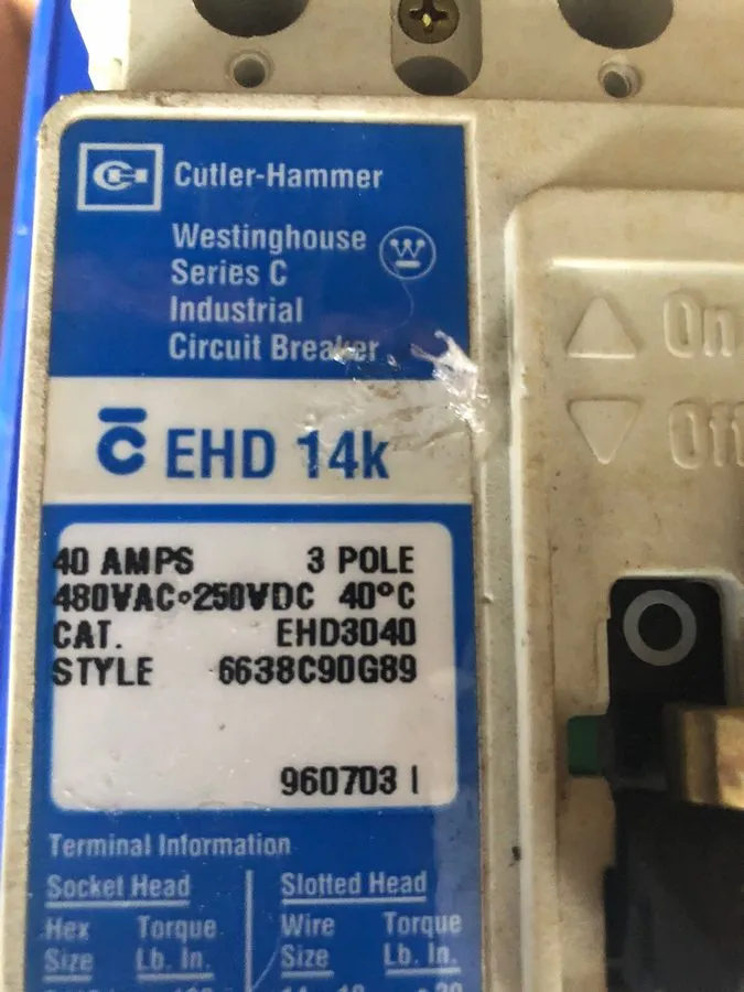 Автоматический выключатель EHD3040 Cutler Hammer 40 Amp 480V 3 Pole Circuit Brea
