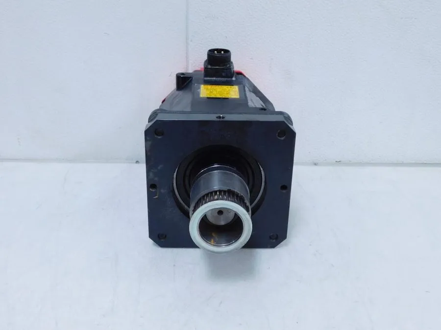 Серводвигатель FANUC AC SERVO MOTOR a12/3000 A06B-0143-B075