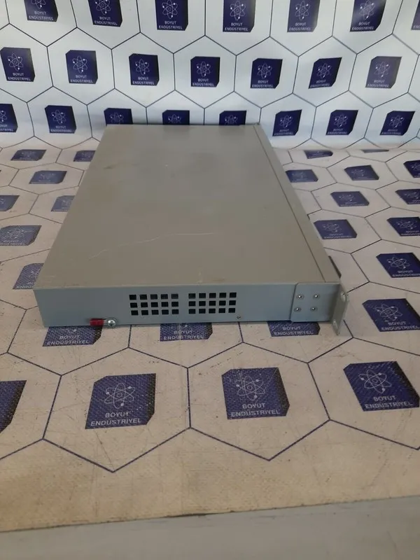 Коммутатор Allied Telesis AT-8000S/24 Network Switch 100-240V AC 1.5A 50-60Hz 24