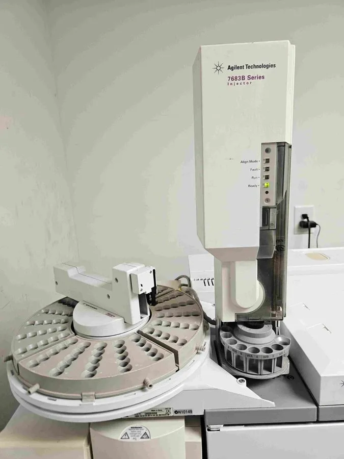 Хроматограф Agilent 6890N, 5975C GC-MS with 7683 Autosampler, Working