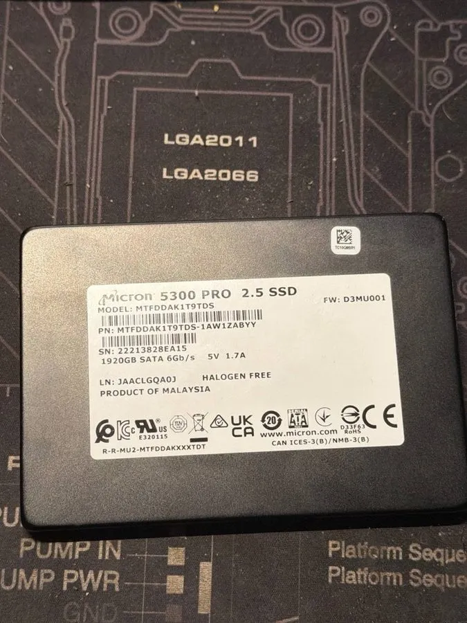 SSD-накопитель Micron 5300 PRO 1.92TB 2.5" SATA SSD MTFDDAK1T9TDS-1AW1ZABYY,3357 — фото лота 1